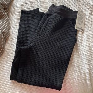 nwt lululemon lab TEXTURED GRID HIGH RISE JOGGER 28”